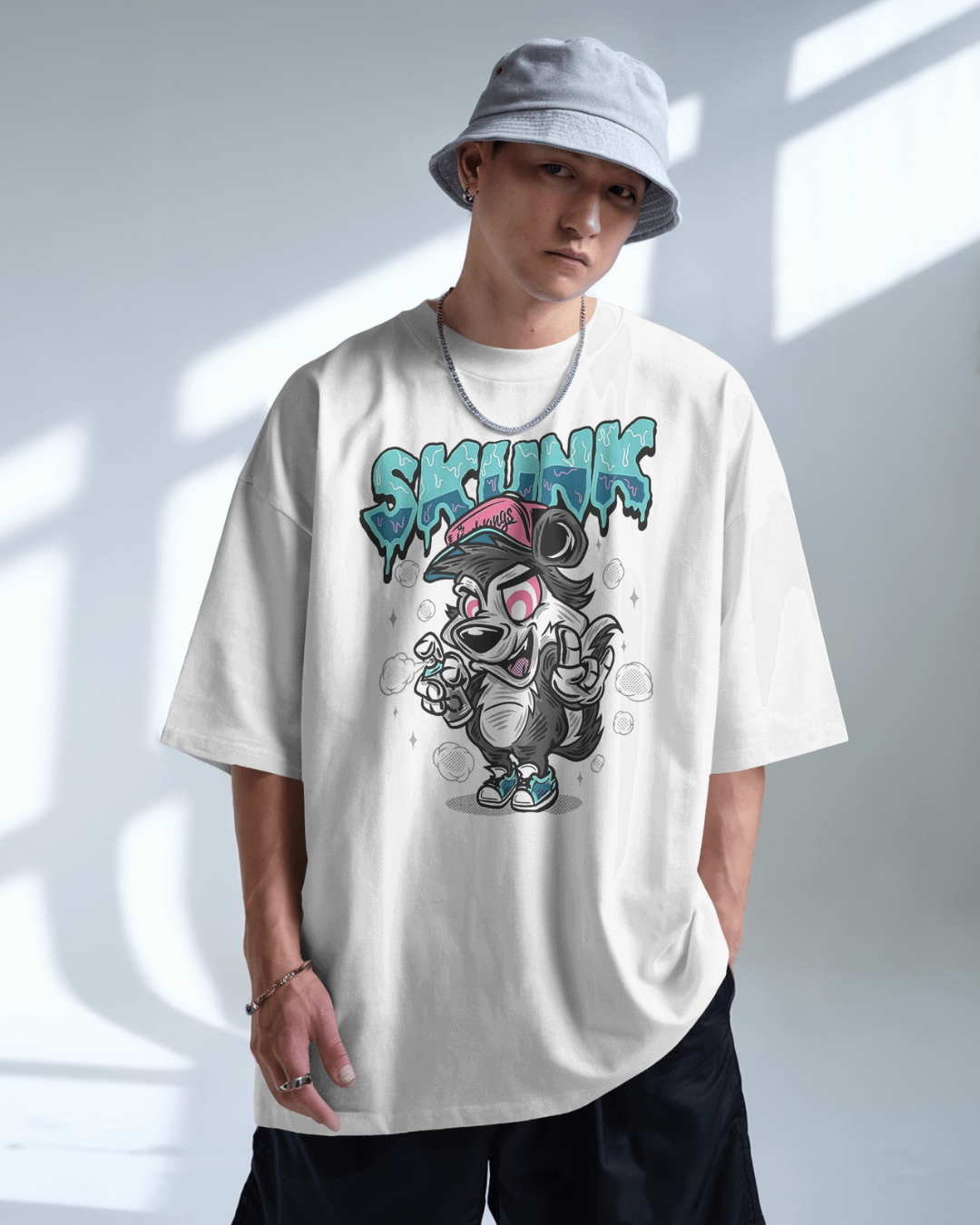 "Skunk Vibes" Oversized T-Shirt Black & White WPBW165043
